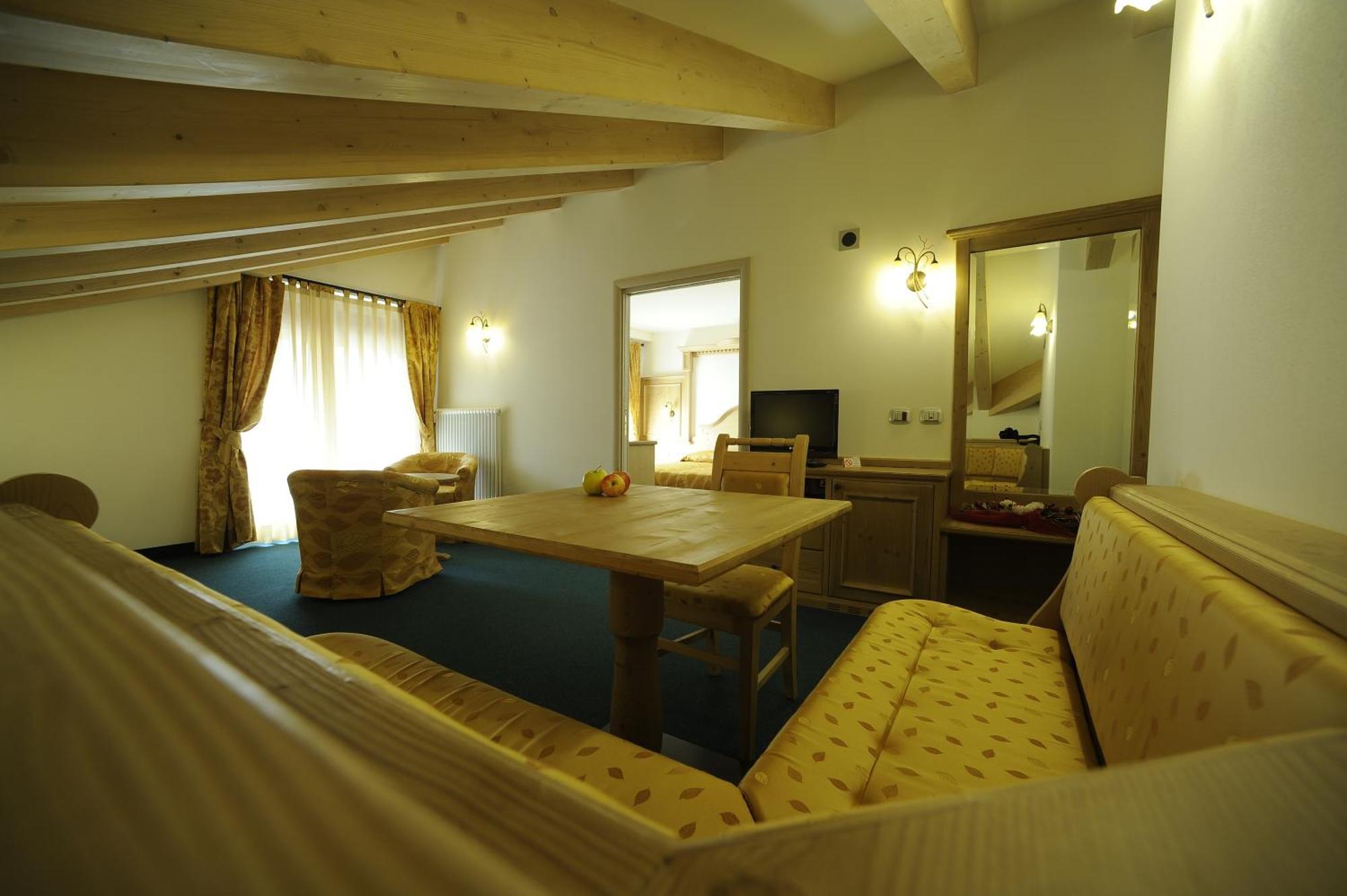 Family Hotel Andes - Only For Family Vigo di Fassa Eksteriør bilde