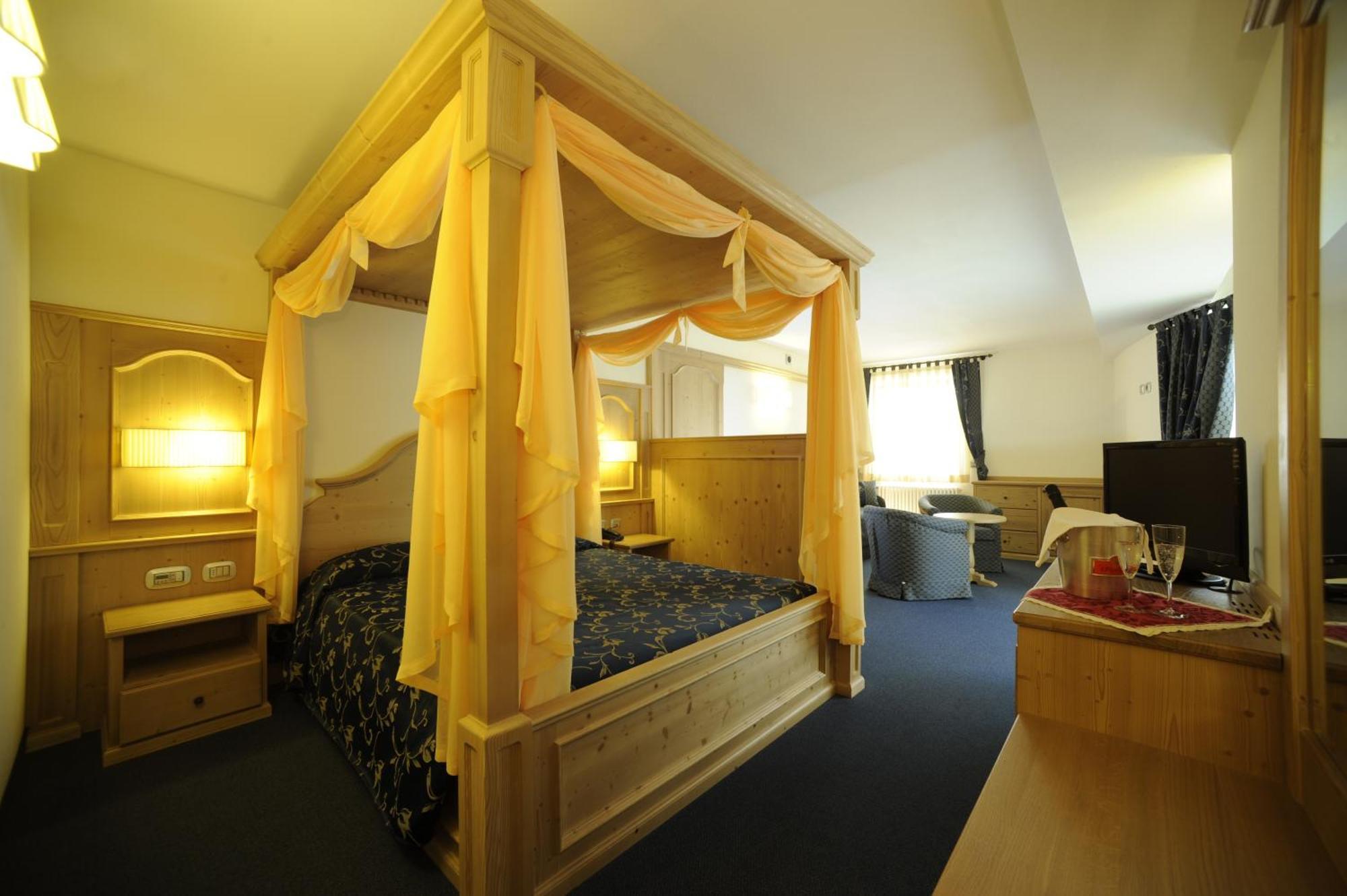 Family Hotel Andes - Only For Family Vigo di Fassa Eksteriør bilde